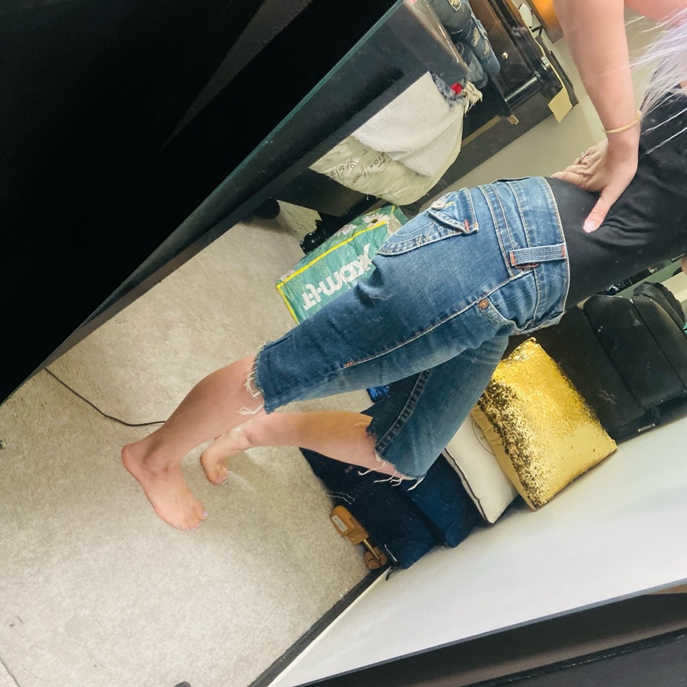 SOLD TRUE RELIGION CAPRI